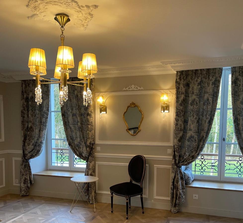 Chateau Des Hauts De Provins Hotel Champcenest Bagian luar foto