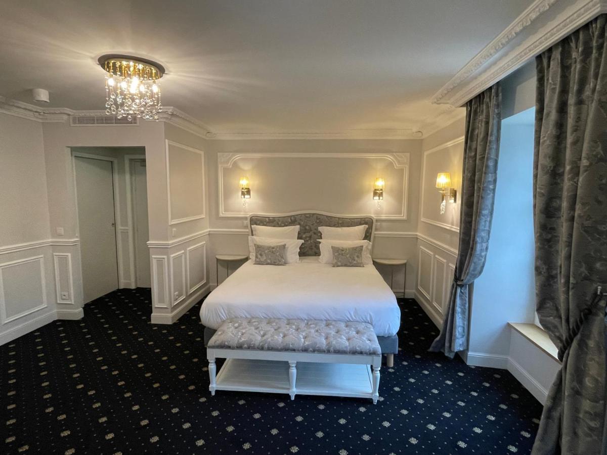 Chateau Des Hauts De Provins Hotel Champcenest Bagian luar foto