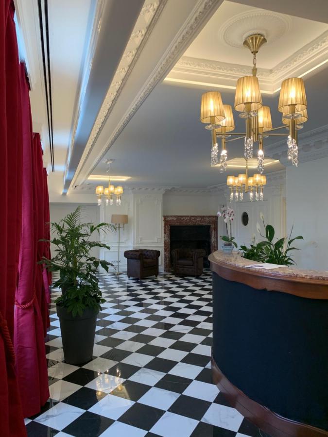Chateau Des Hauts De Provins Hotel Champcenest Bagian luar foto