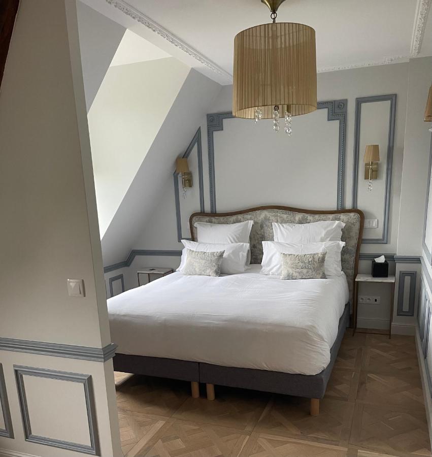 Chateau Des Hauts De Provins Hotel Champcenest Bagian luar foto