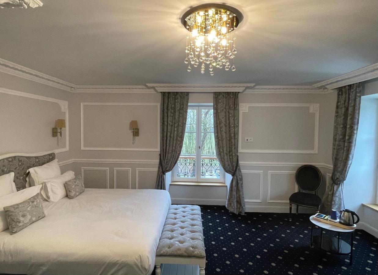 Chateau Des Hauts De Provins Hotel Champcenest Bagian luar foto