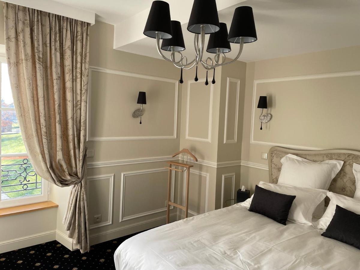 Chateau Des Hauts De Provins Hotel Champcenest Bagian luar foto