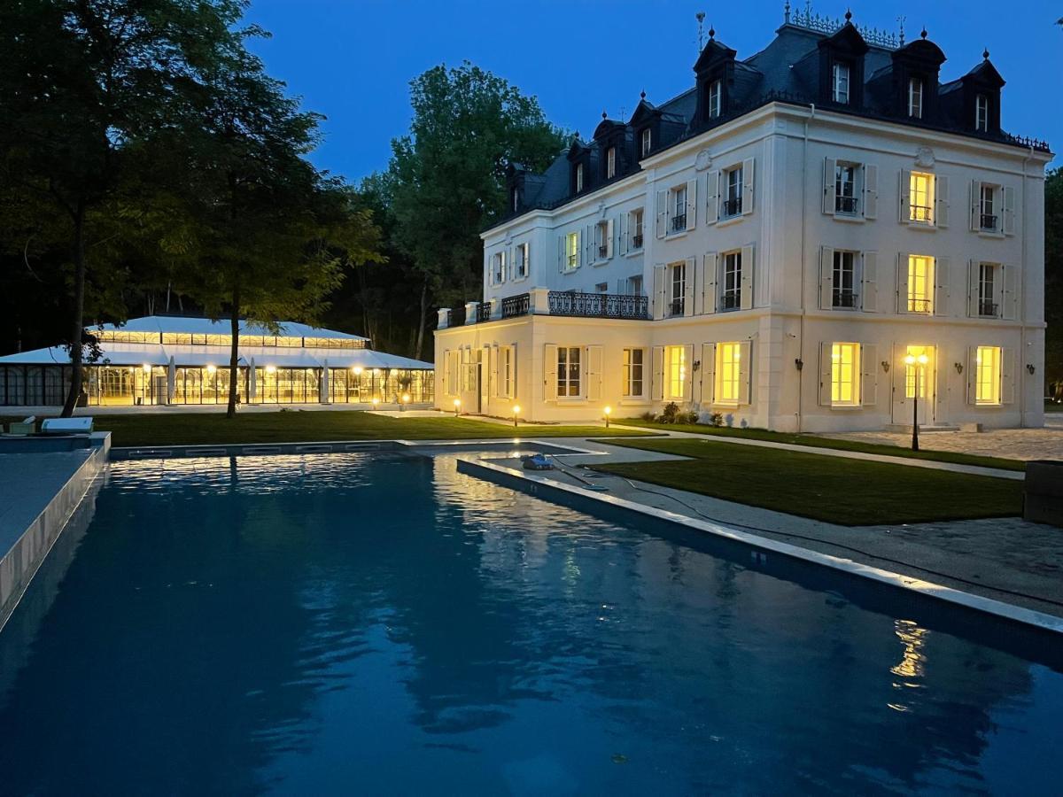 Chateau Des Hauts De Provins Hotel Champcenest Bagian luar foto